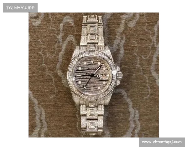 C罗出席活动手戴近百万劳力士名表引众人瞩目动情瞬间